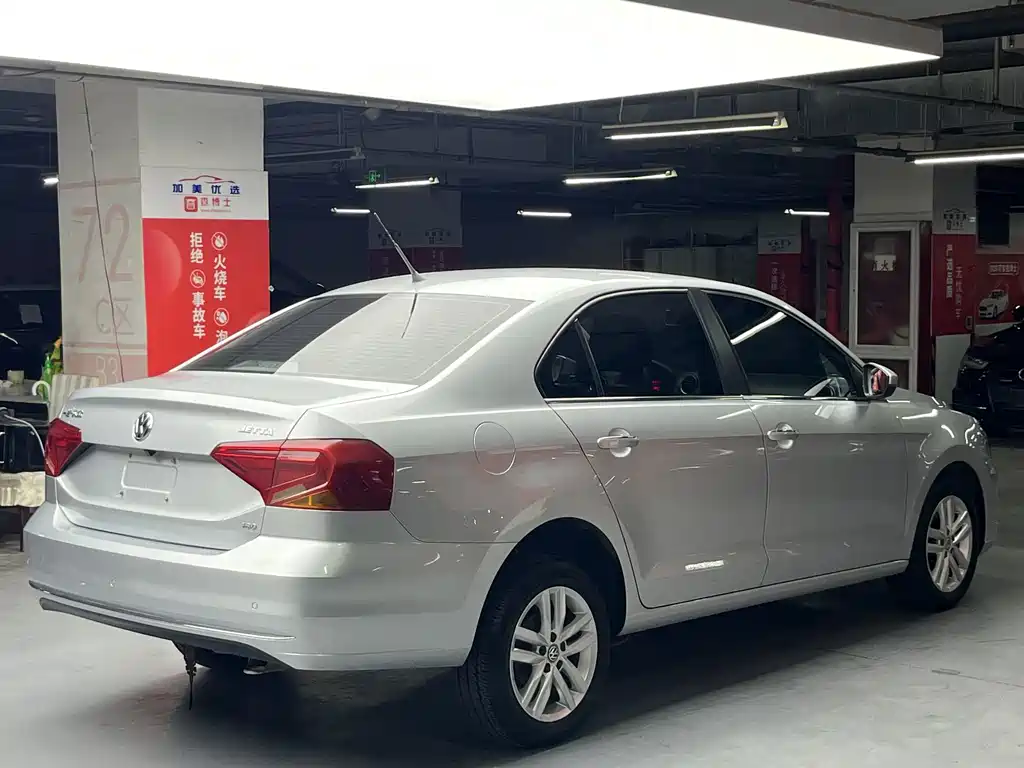 Volkswagen Jetta — миниатюра 3