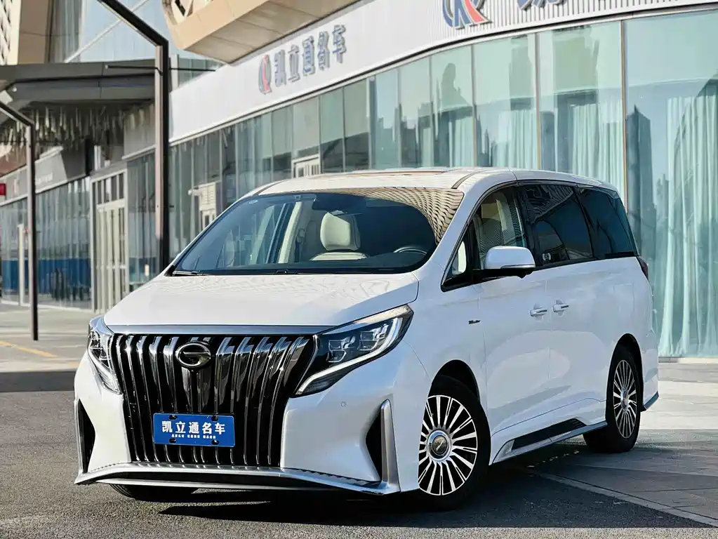 GAC TRUMPCHI M8