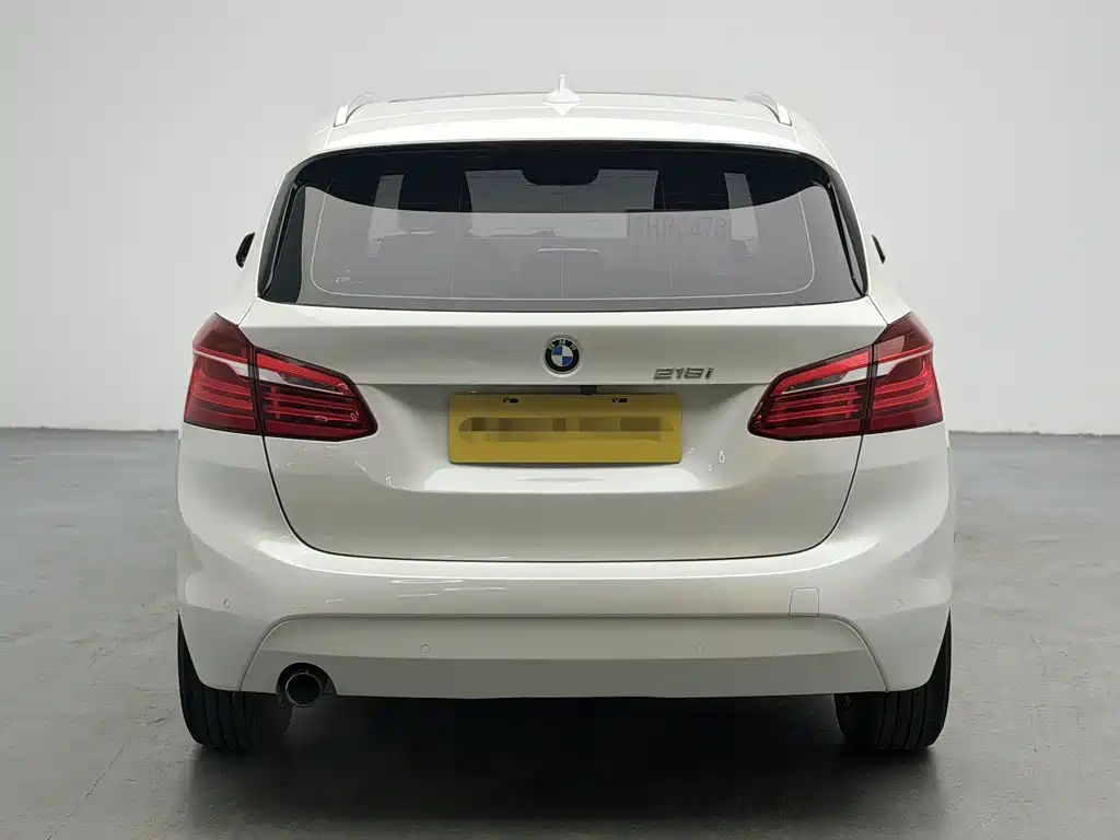 BMW 2 Series Active Tourer — миниатюра 5