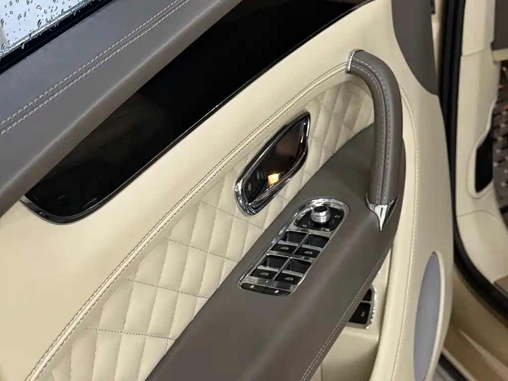 Bentley Bentayga — фотографии объявления, Фото 18