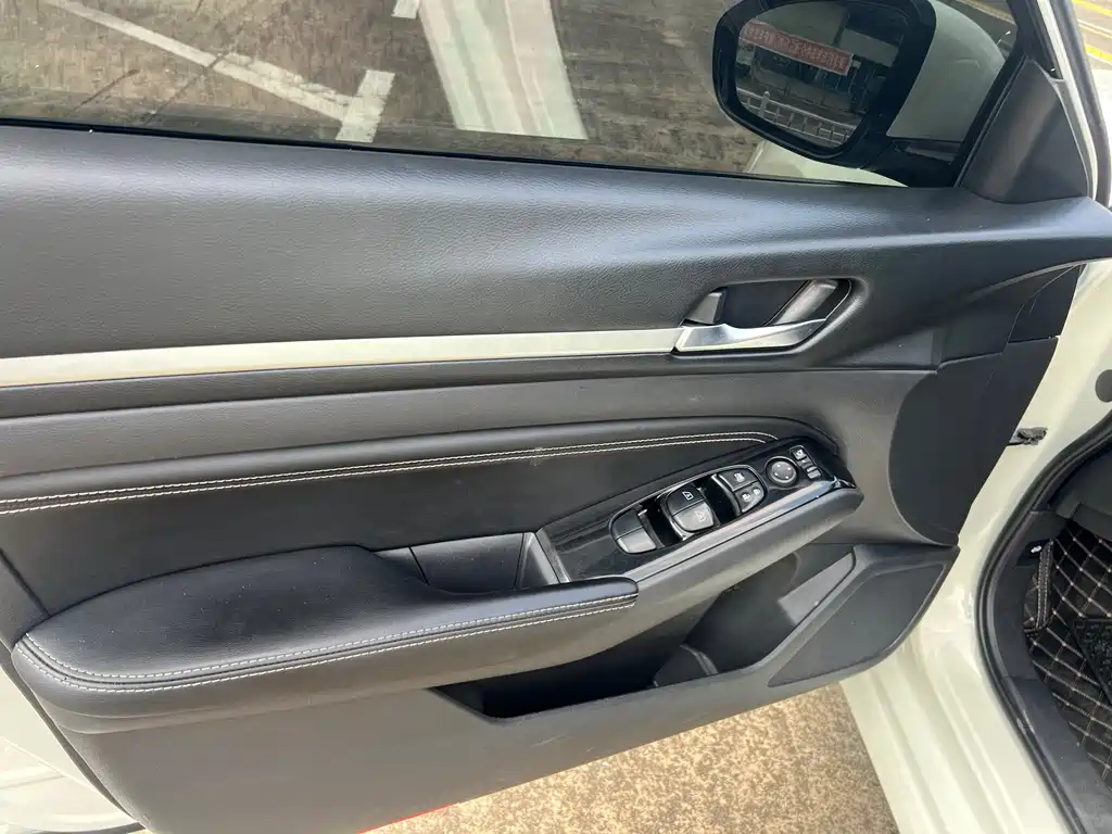 Nissan Teana — миниатюра 5