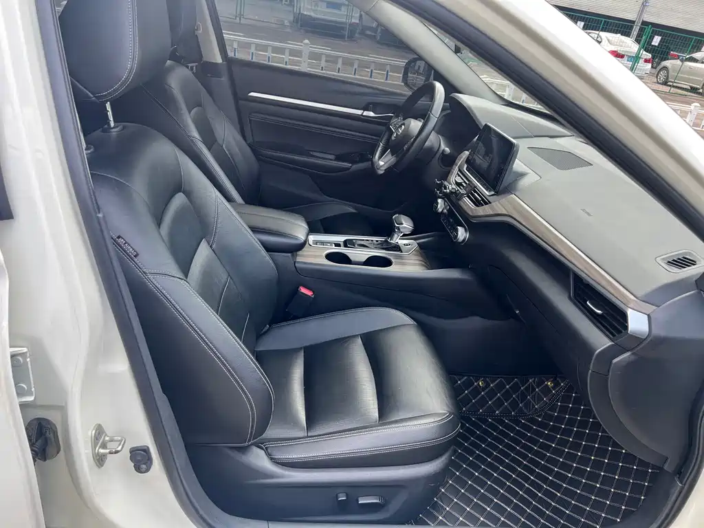 Nissan Teana — миниатюра 8