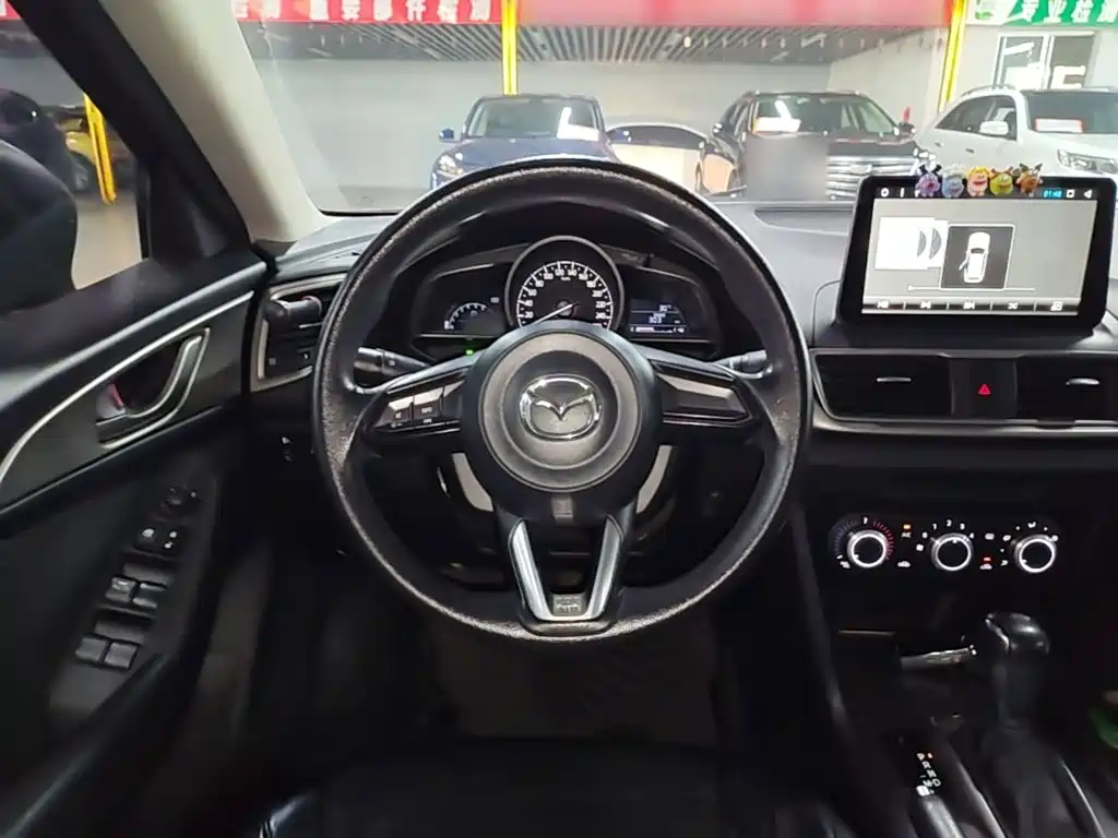 Mazda 3 Axela — миниатюра 11