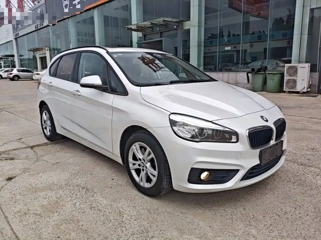 BMW 2 Series Active Tourer — миниатюра 4
