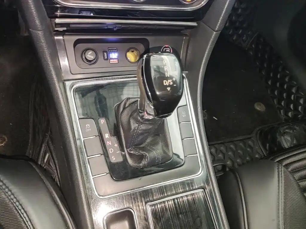 Volkswagen Passat — миниатюра 14