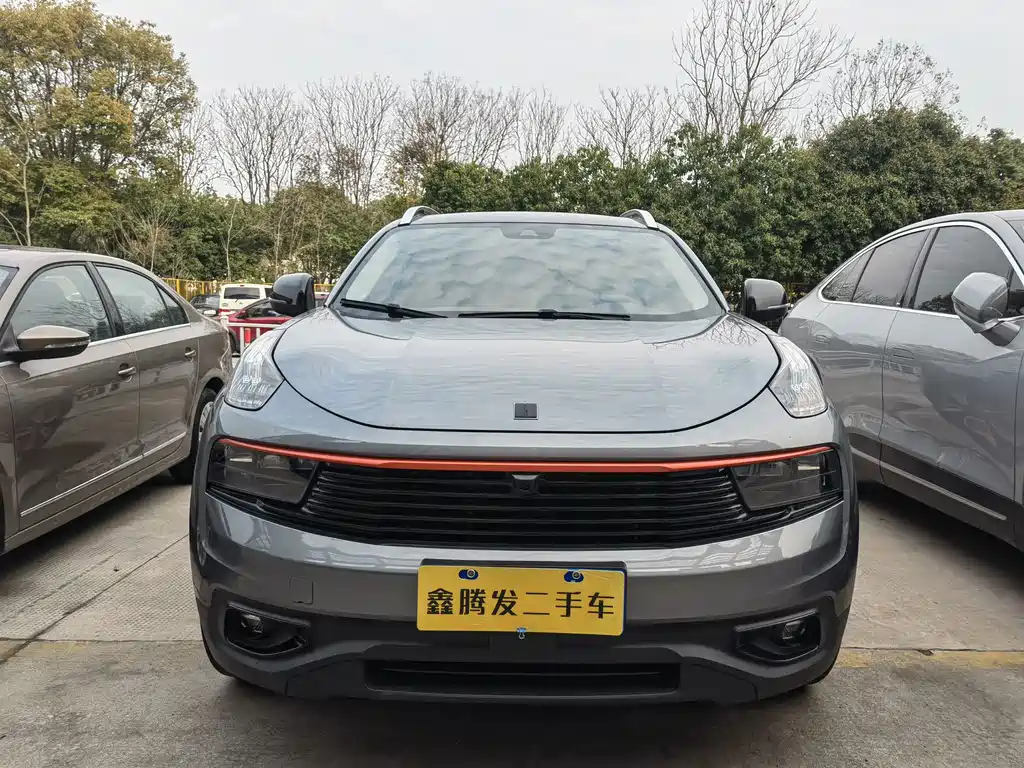 Lynk & Co 01 — миниатюра 2