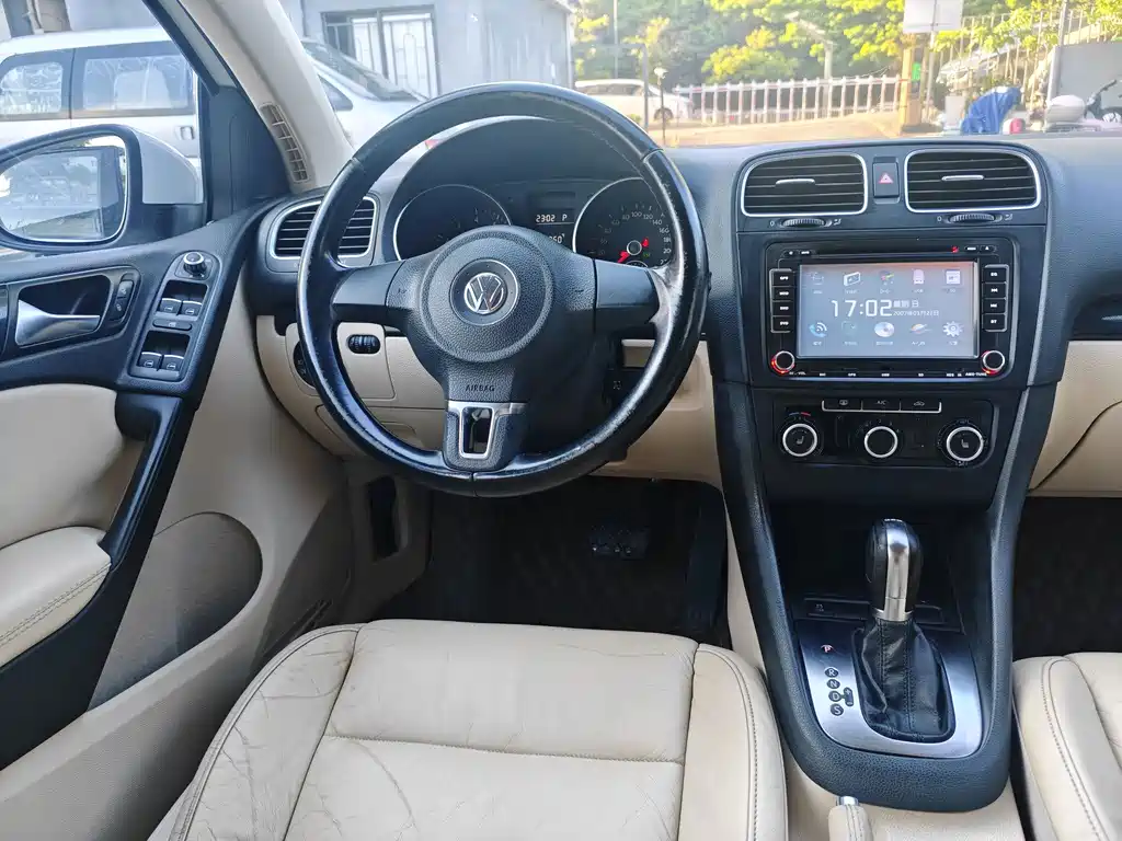 Volkswagen Golf — миниатюра 10