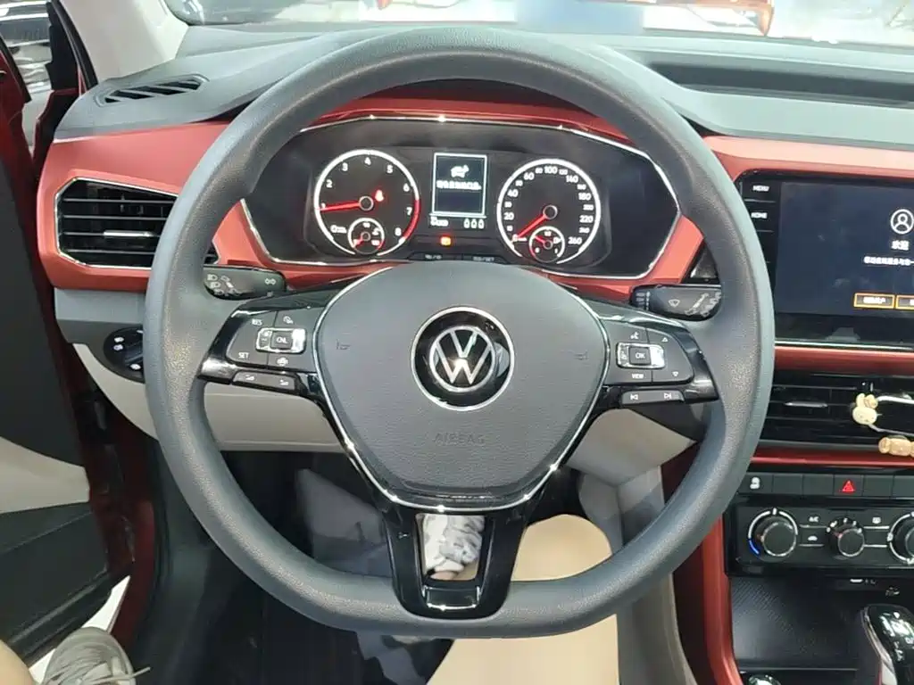 Volkswagen T-Cross — миниатюра 11