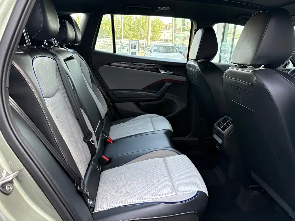 Volkswagen Tayron 2025 L 380TSI Luxury Easy