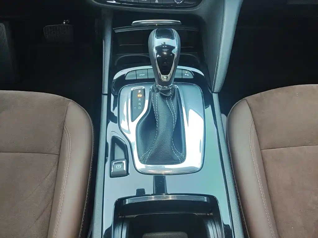 Buick Regal — миниатюра 14