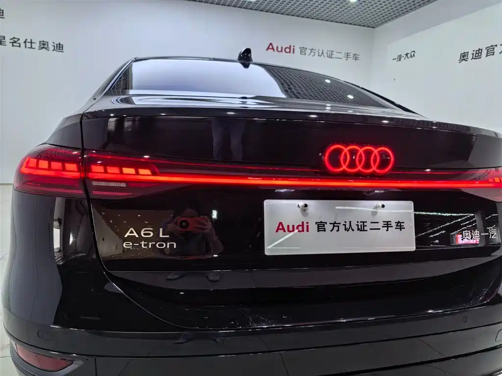 Audi A6L e-tron — миниатюра 7