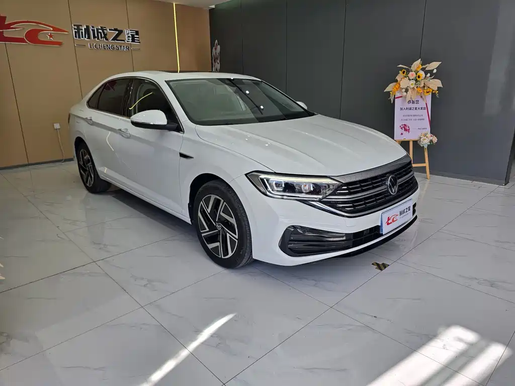 Volkswagen Sagitar — миниатюра 3
