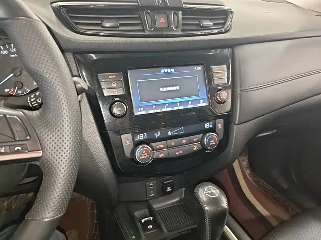 Nissan X-Trail — миниатюра 13