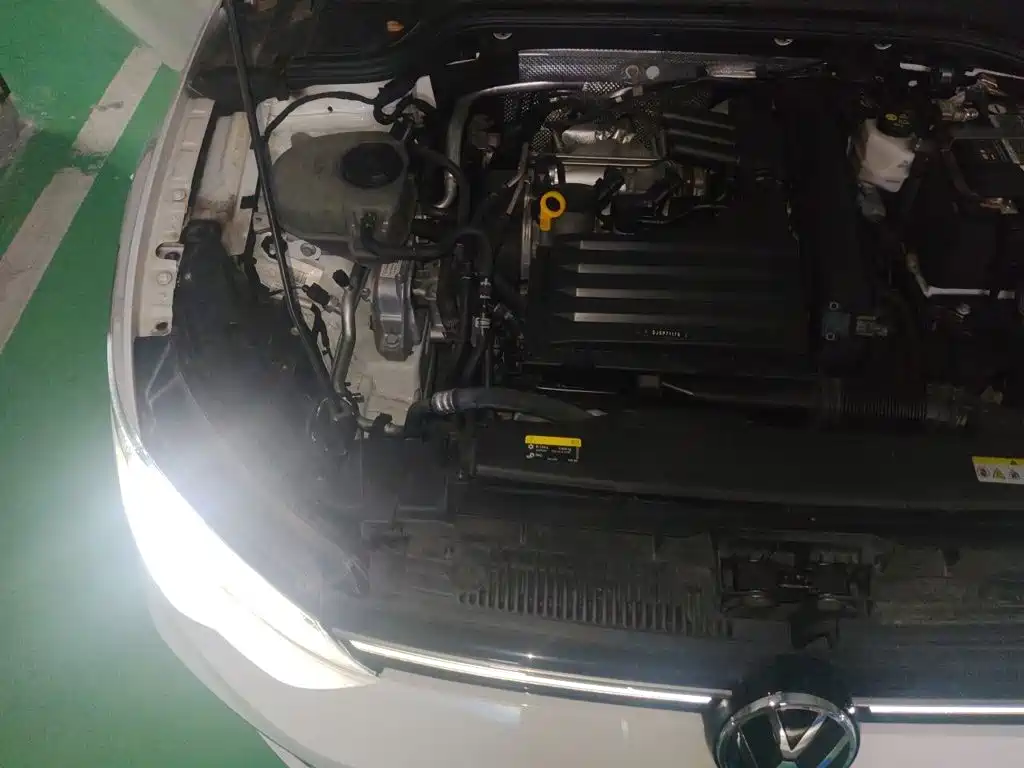 Volkswagen Golf — миниатюра 20