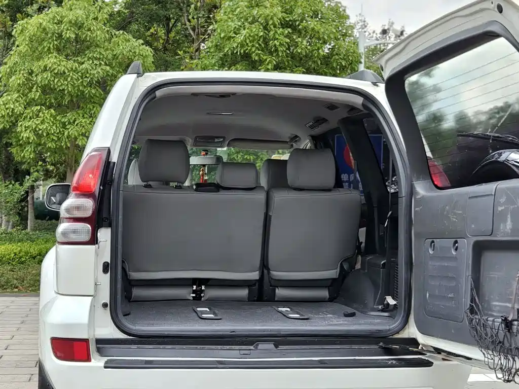 Toyota Land Cruiser Prado 2004 GX 2.7 AT