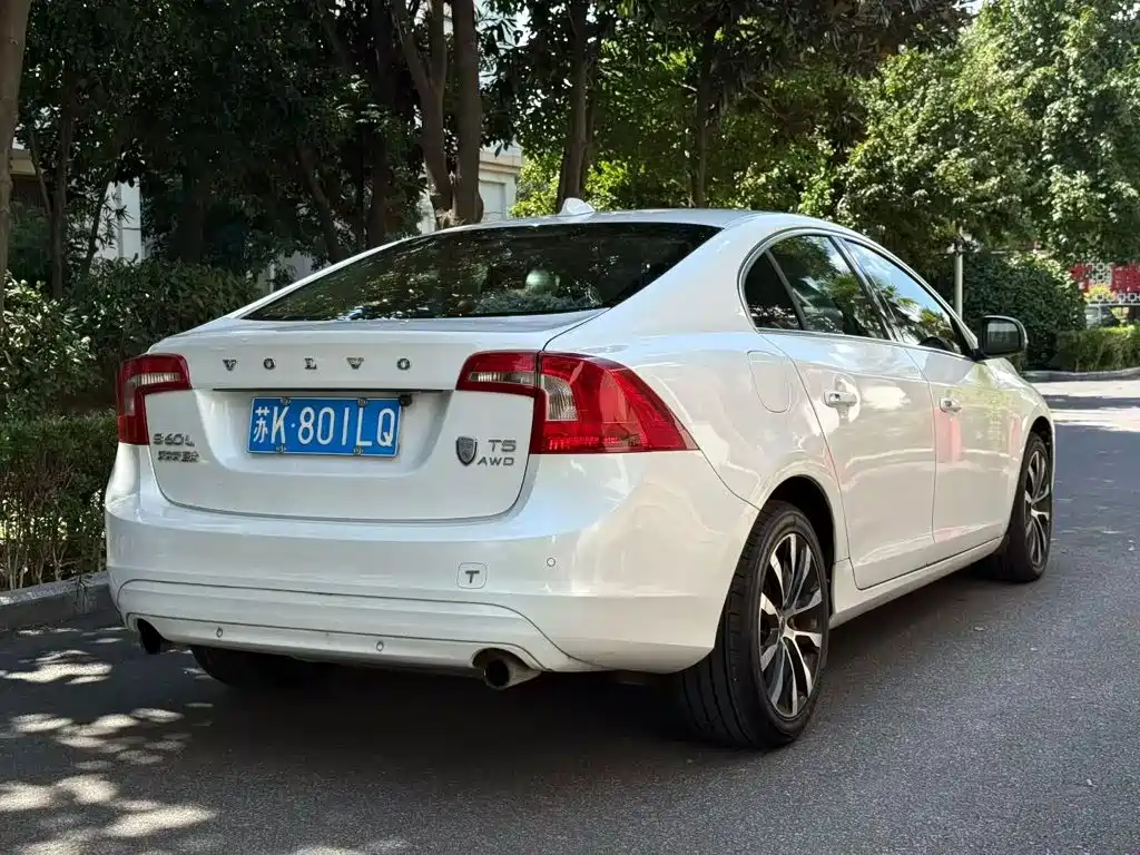 Volvo S60 — миниатюра 7