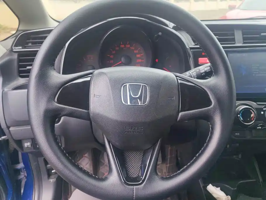 Honda Fit — миниатюра 15