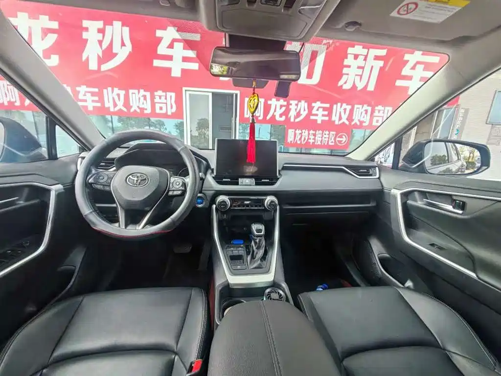 Toyota Wildlander — миниатюра 5