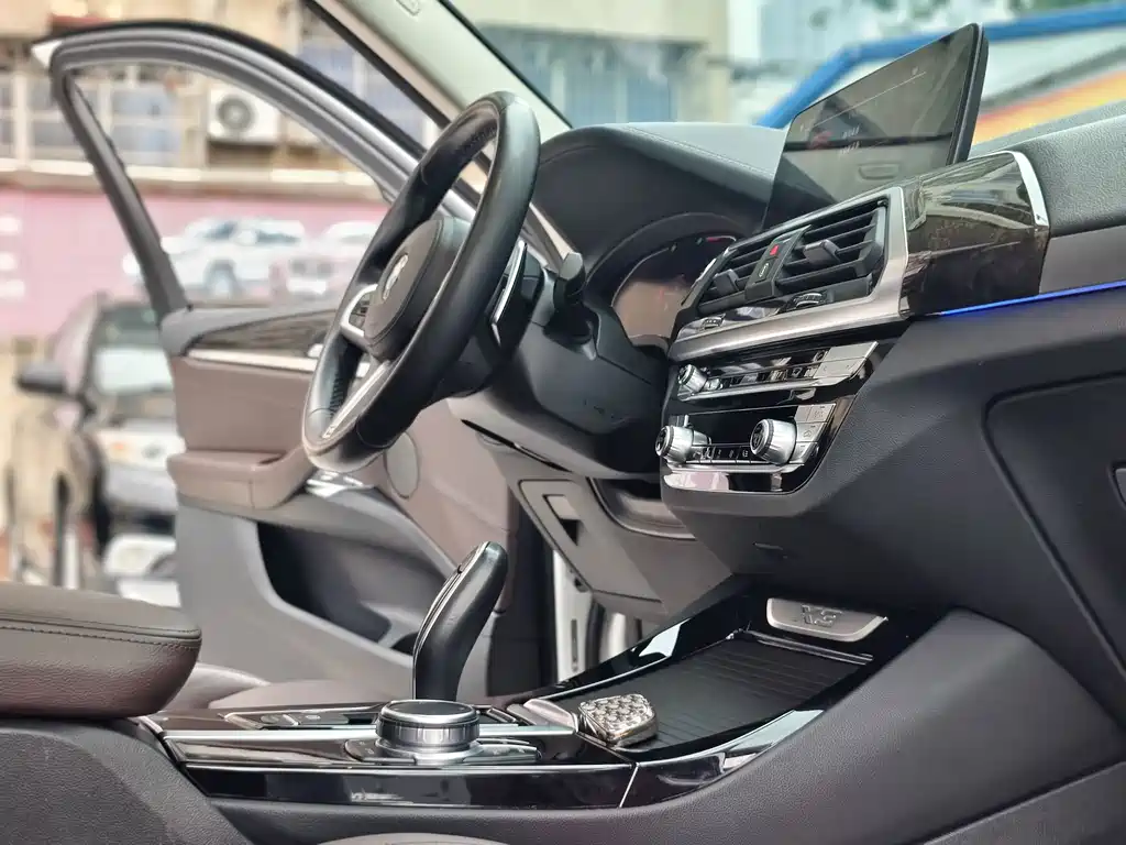 BMW X3 — миниатюра 14