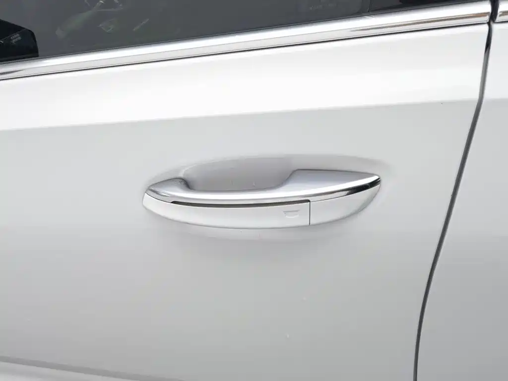 Cadillac CT5 — миниатюра 18