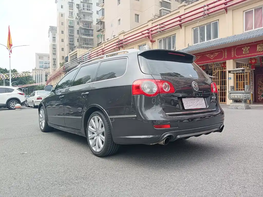 Volkswagen Passat 2008 R36