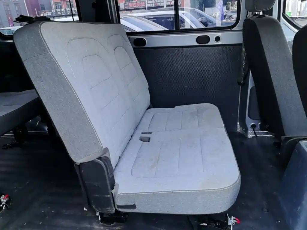 Wuling Yangguang — миниатюра 17