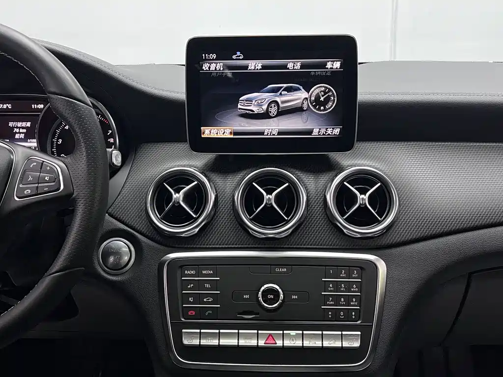 Mercedes-Benz GLA — миниатюра 15