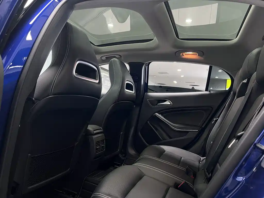 Mercedes-Benz GLA — миниатюра 25