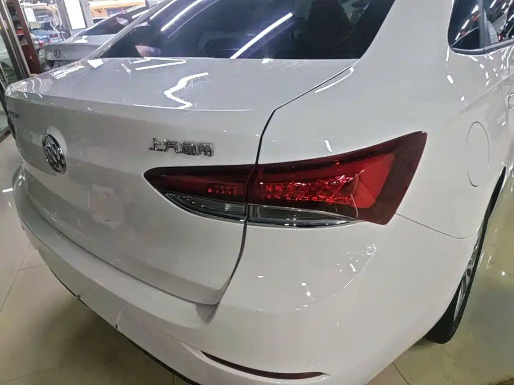 Buick Excelle — миниатюра 8