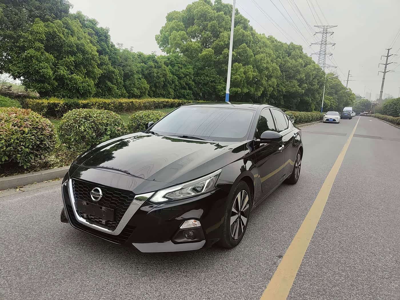 Nissan Teana 2.0 л 2023 г. Чёрный, пробег 40000 км