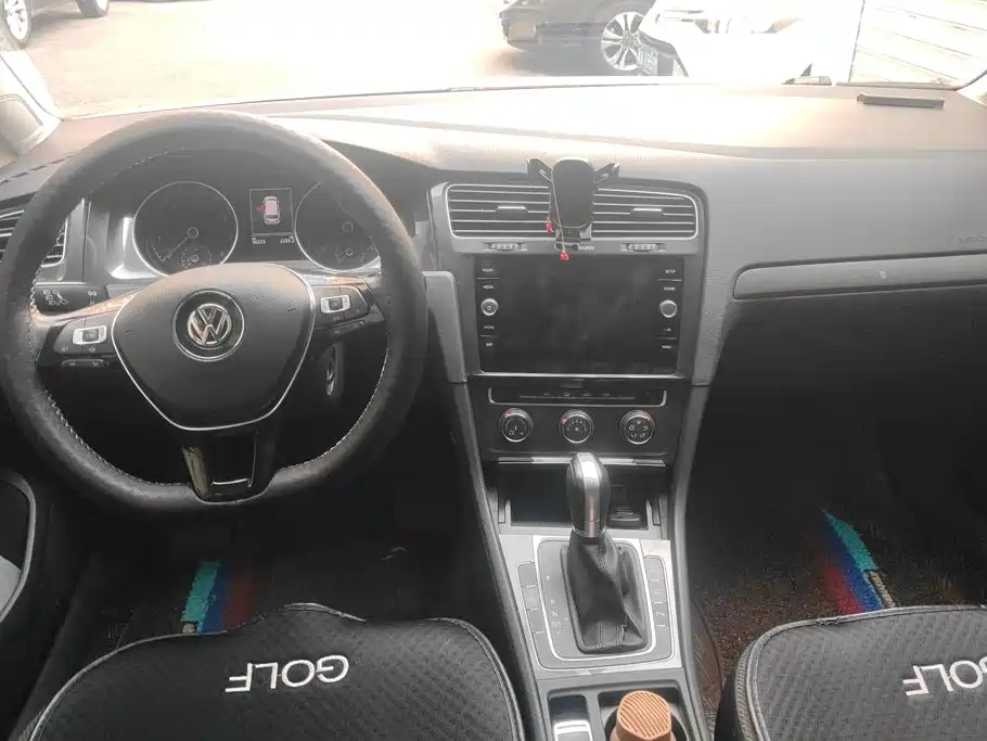 Volkswagen Golf (Import) — миниатюра 12