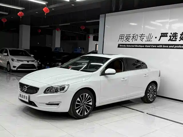 Volvo S60