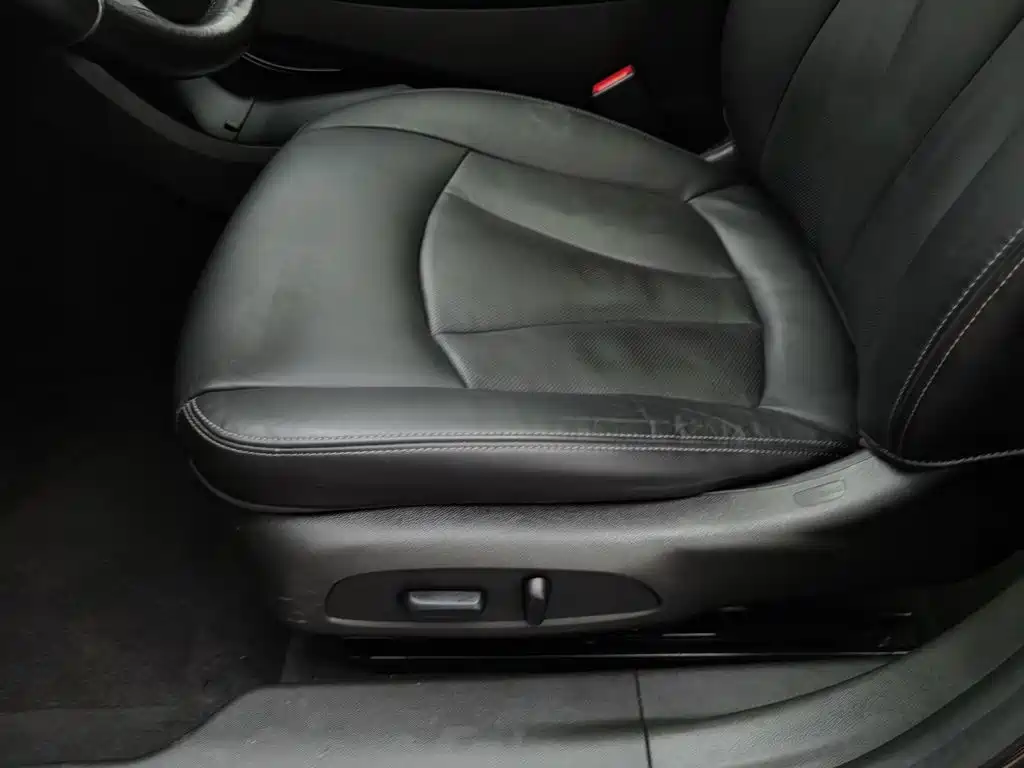 Buick LaCrosse — миниатюра 20