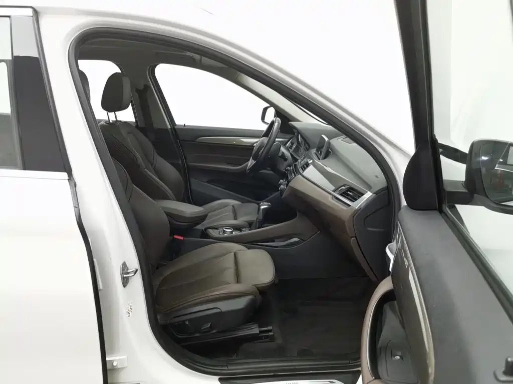 BMW X1 — миниатюра 23