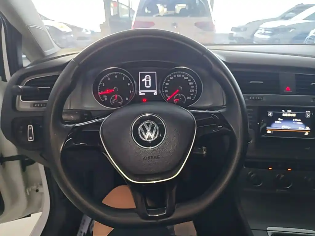 Volkswagen Golf — миниатюра 11
