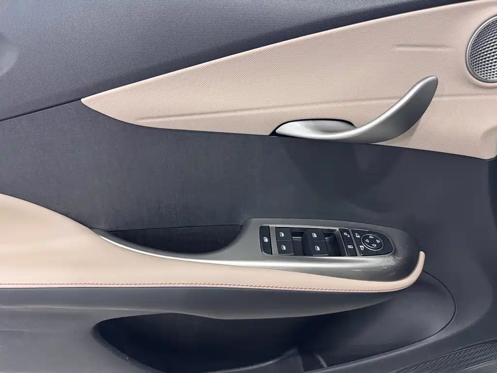 BYD Dolphin — миниатюра 14