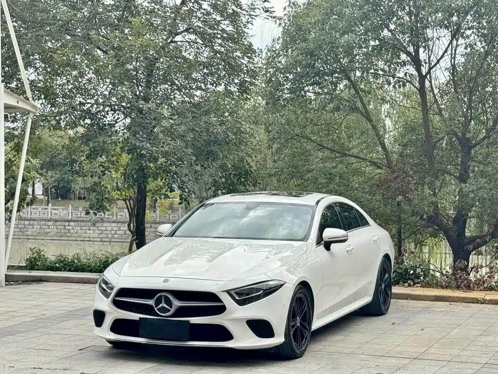 MERCEDES-BENZ CLS