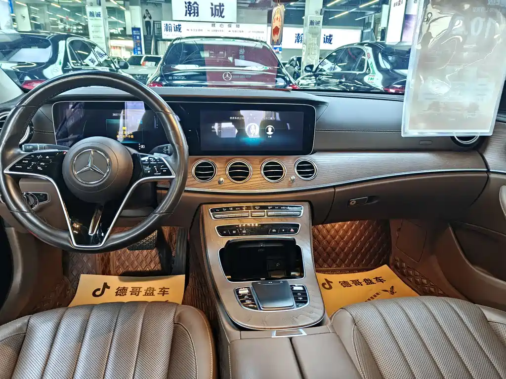 MERCEDES-BENZ E CLASS