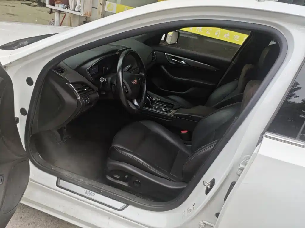 Cadillac CT5 — миниатюра 12