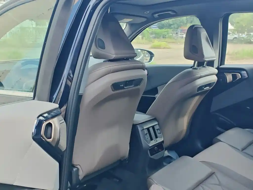 BMW X3 — миниатюра 9