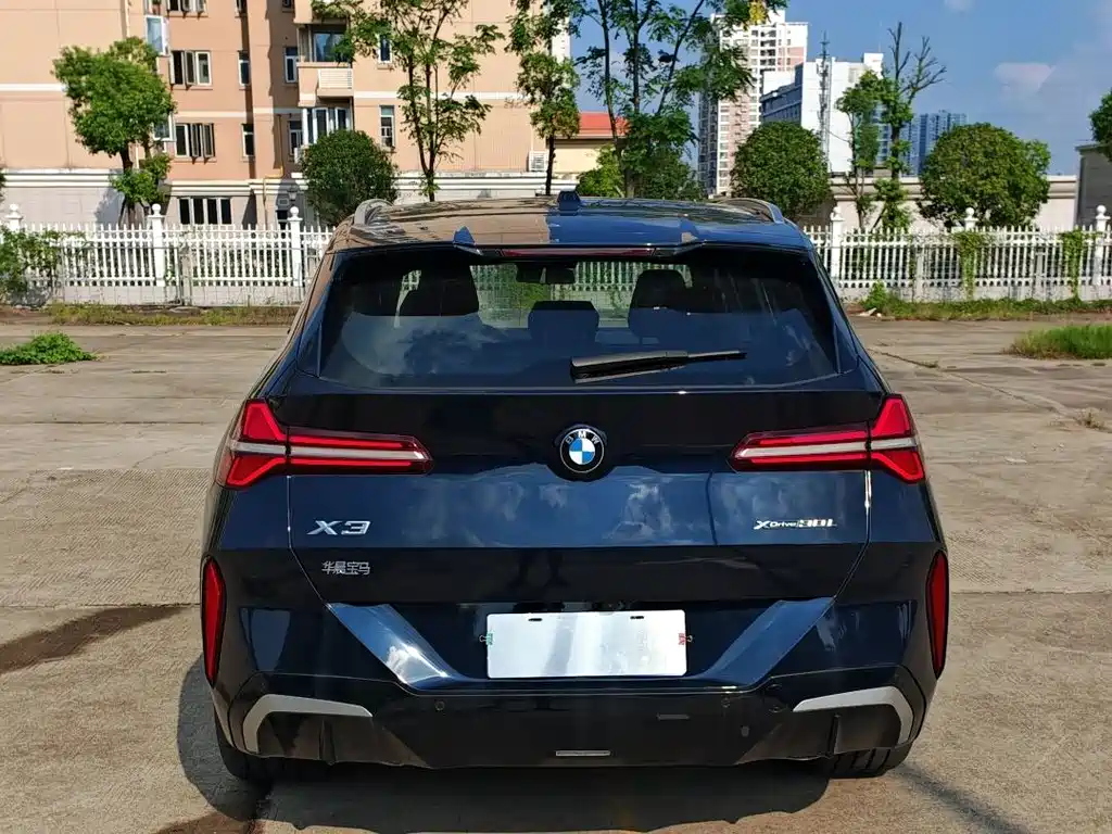 BMW X3 — миниатюра 13