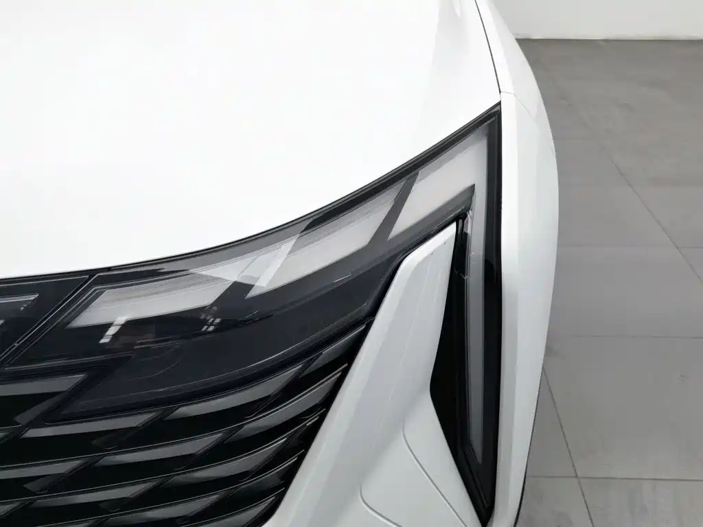 Geely Boyue L — миниатюра 7