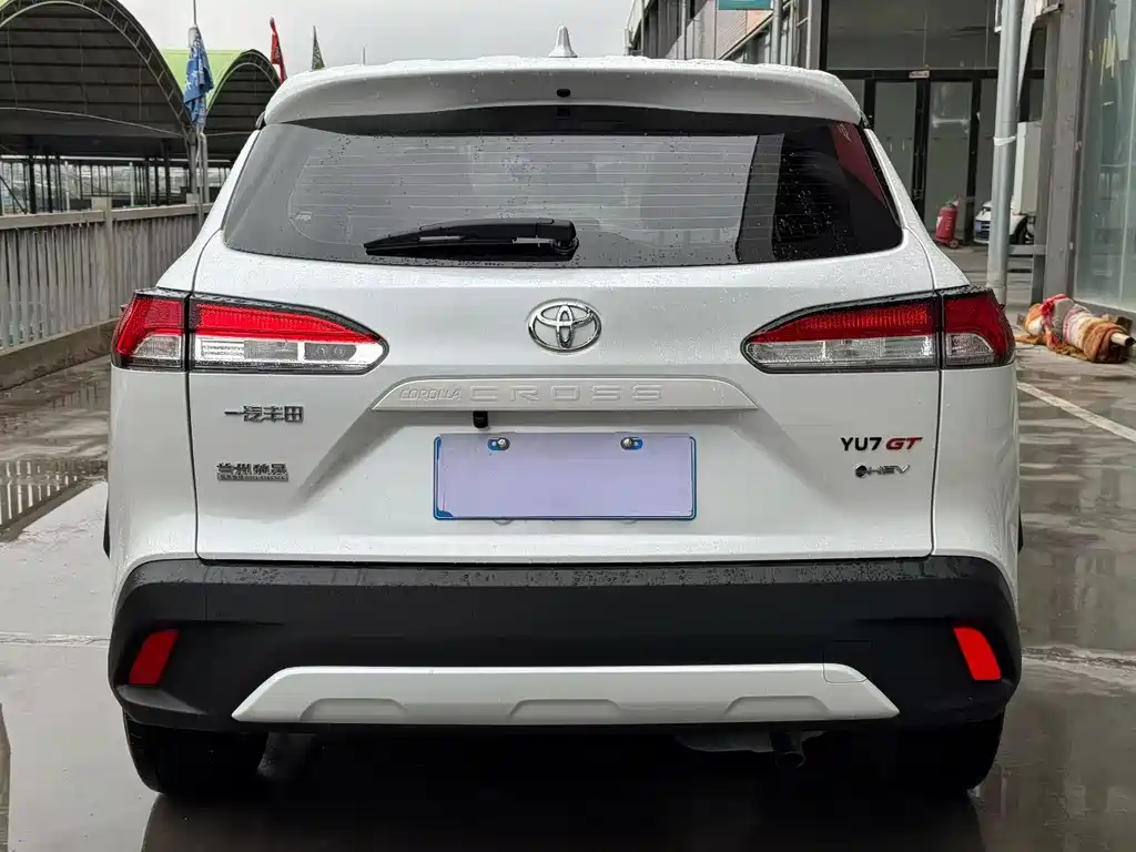 Toyota Corolla Cross — миниатюра 5