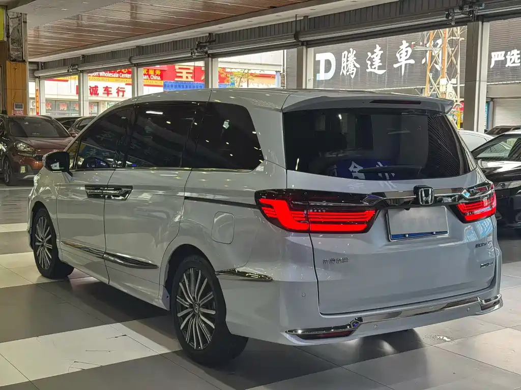 Honda Elysion — миниатюра 6