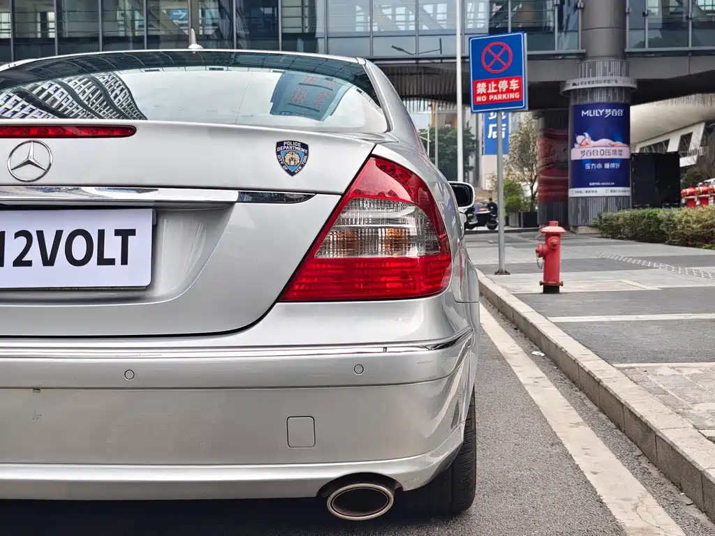 Mercedes-Benz E-Class E 2008 E 230 Fashion