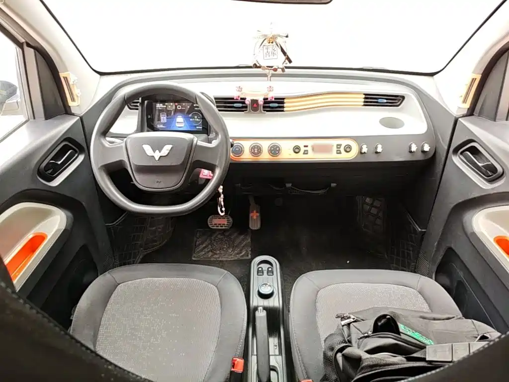 Wuling MINIEV — миниатюра 10