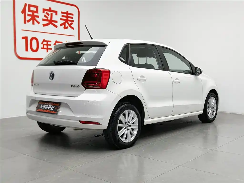 Volkswagen Polo 2014 1.4L AT Comfort