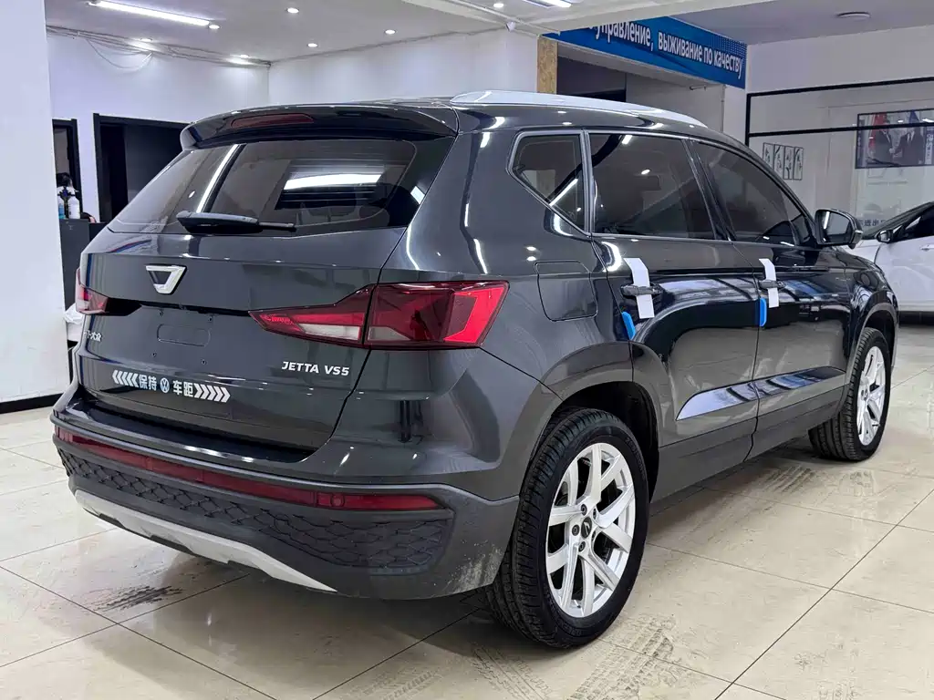 JETTA VS5