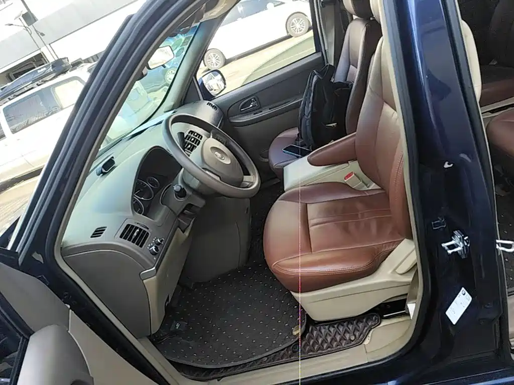 Buick GL8 — миниатюра 15