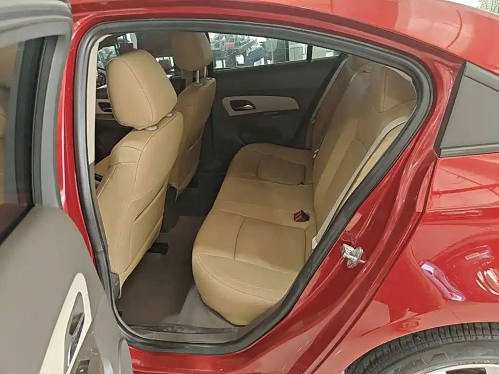 Chevrolet Cruze — миниатюра 17